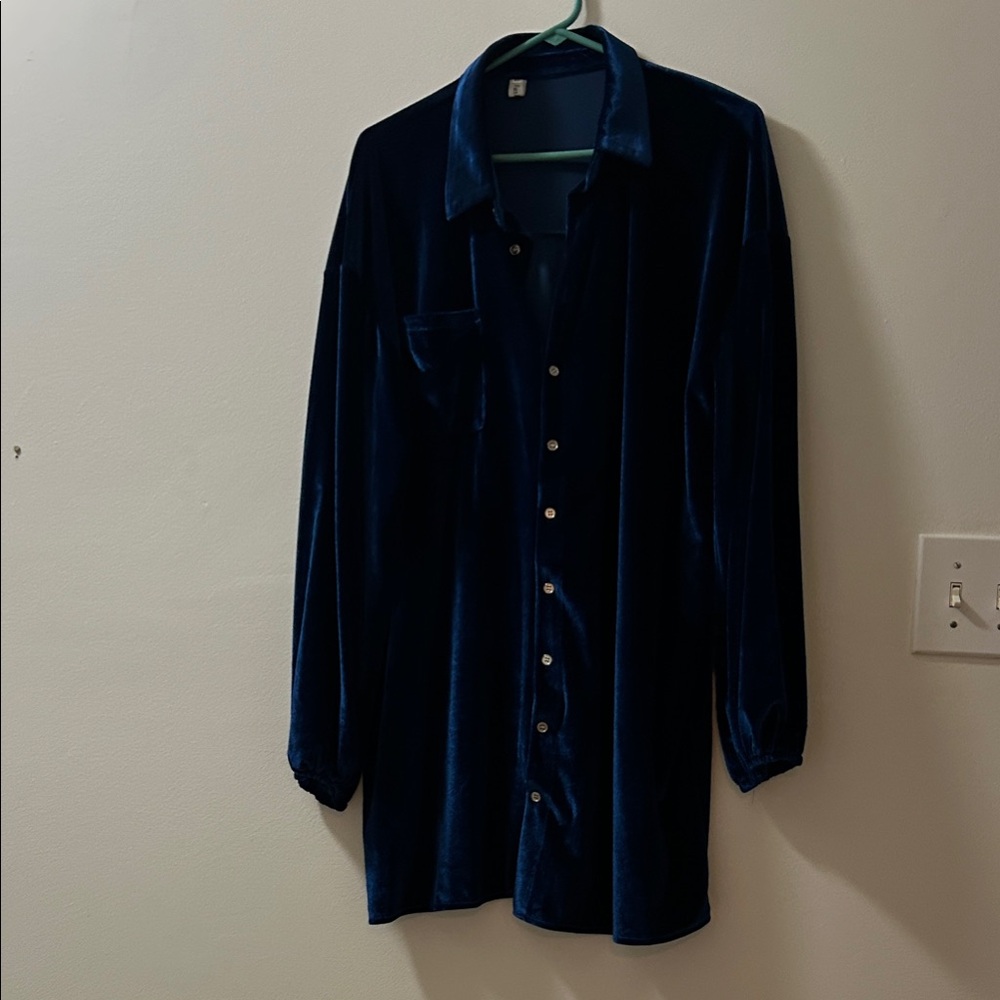 Elegant Velvet Button-Up Midi Dress in Deep Blue